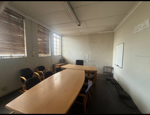 1,400M² WAREHOUSE TO LET IN ALRODE
